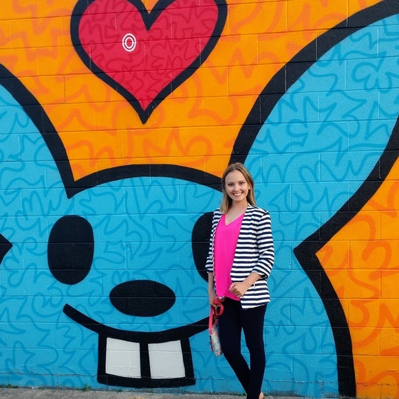 Meet your Posher, Anna - Picture 1 of 1